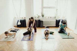 Oddech&równowaga wakacyjny kurs jogi